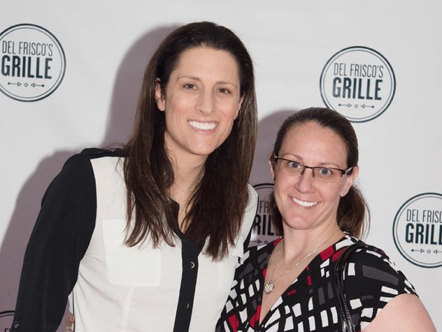 Is Stephanie White Married?