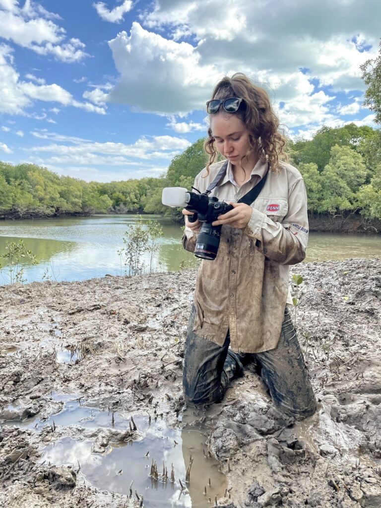 Is Sierra Oakley Married?